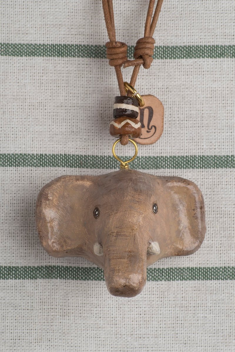 elephant paper mache necklace - สร้อยติดคอ - กระดาษ สีกากี