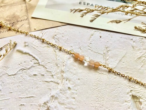 formica accessory 金沙橙月光石跟水晶手鍊 磁扣手鍊 天然石手鍊 天然石飾品
