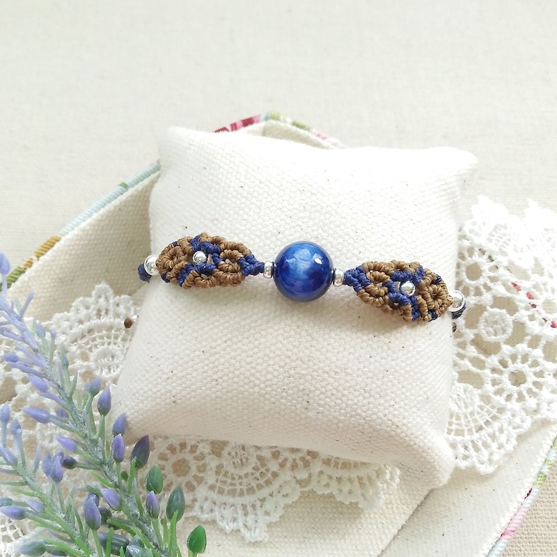 BUHO hand made. Deep. Kyanite X South America wax wax bracelet - Bracelets - Gemstone Blue