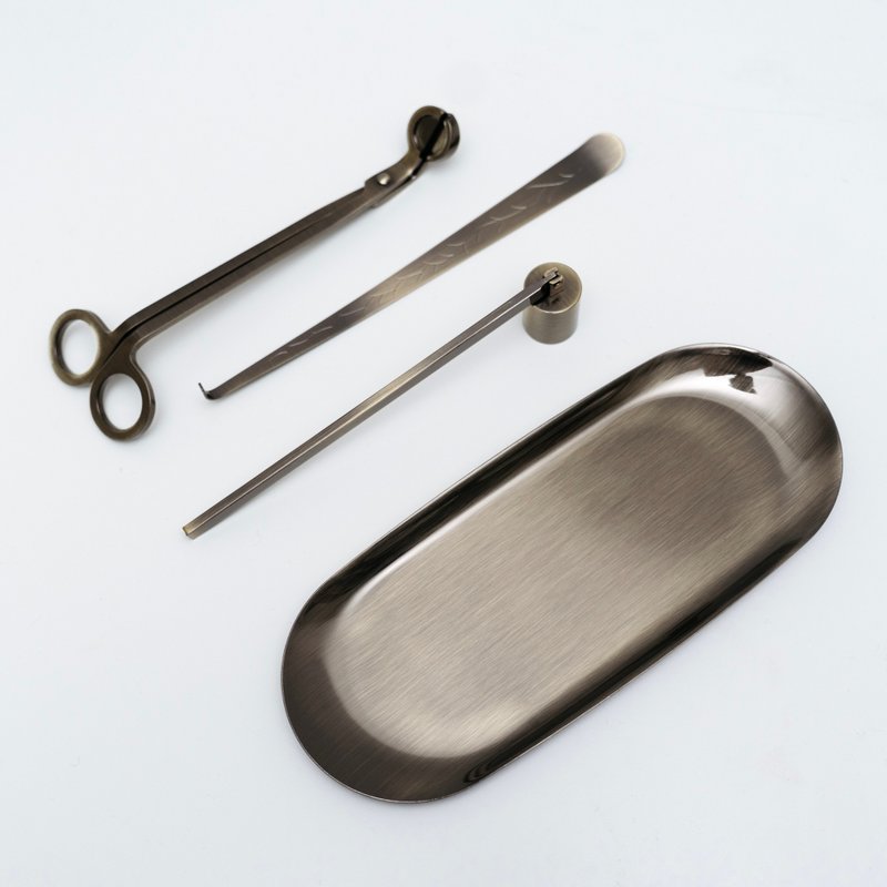 Scented candle tool set (bronze) - candle wick cutter/candle extinguisher/candle hook/tray/lighter - เทียน/เชิงเทียน - โลหะ 