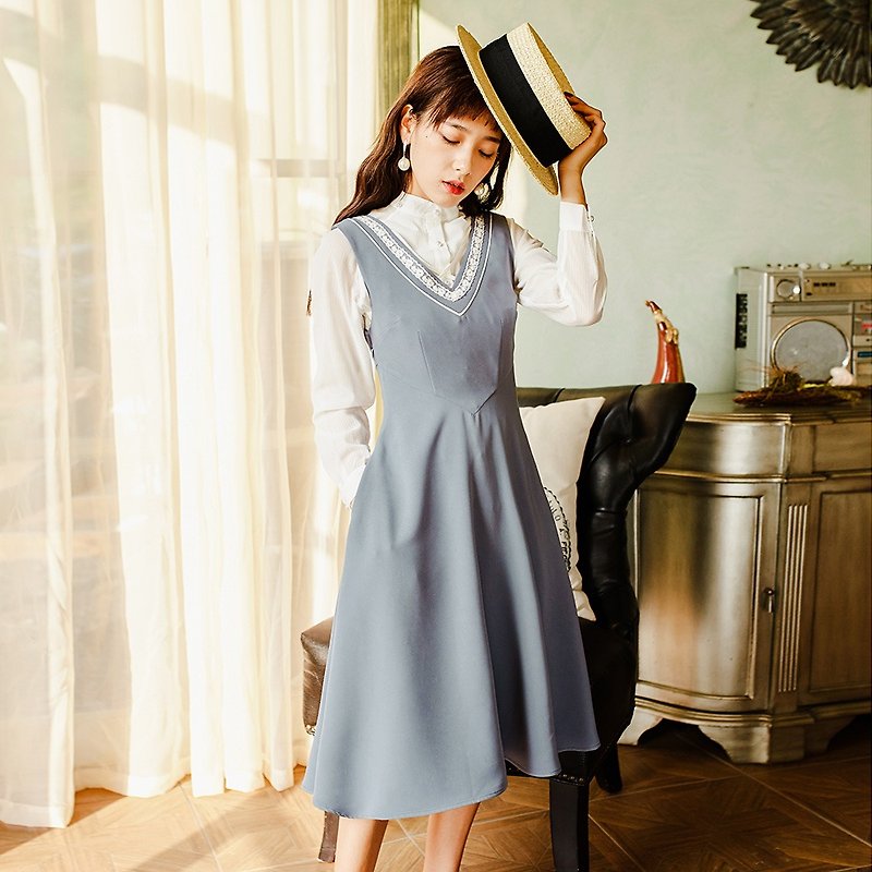 2018秋裝新款中長款超仙連身裙溫柔風無袖V領裙洋裝 - 洋裝/連身裙 - 聚酯纖維 藍色