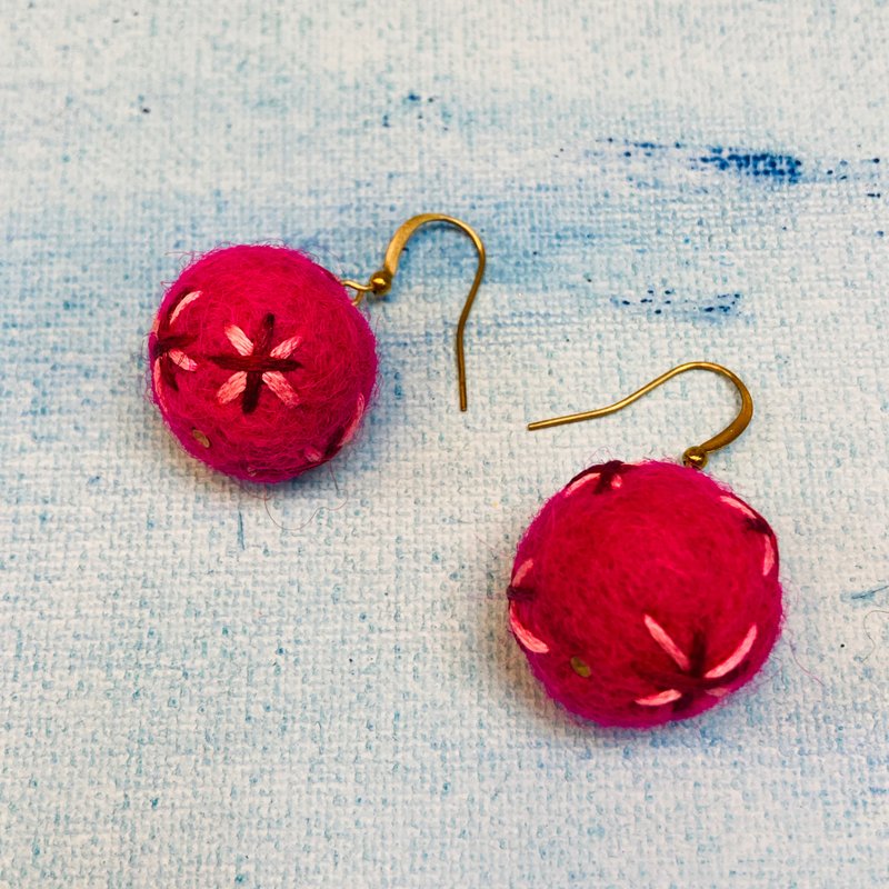 Embroidered Felt Balls Earrings - ต่างหู - ขนแกะ 