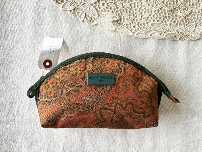 ETRO Profumi Makeup bag, fan shaped, paisley signature printed, logo zipper - 化妝包/收納袋 - 棉．麻 咖啡色