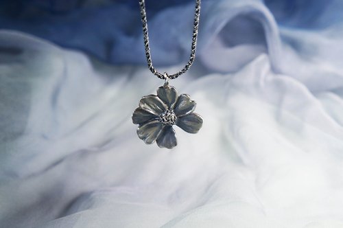 One Dimple 單窩 : 純銀 k金珠寶設計與訂製 缺瓣花項鍊925銀