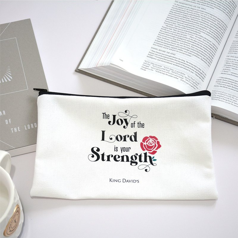 Scripture Canvas Storage Bag - White - กระเป๋าเครื่องสำอาง - ผ้าฝ้าย/ผ้าลินิน 