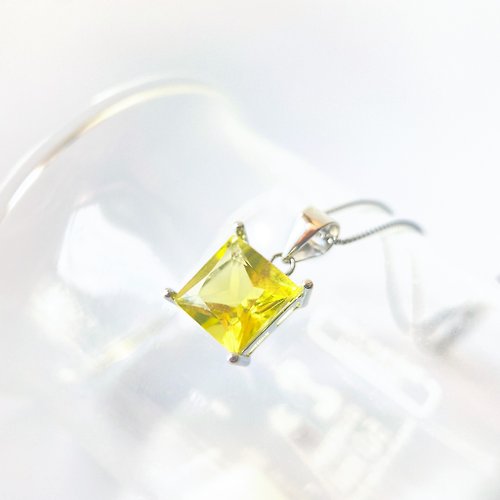 Nature¹¹ ✦ 100%天然水晶(無加工) 2件85折 | 巴西黃水晶純銀項鍊 (全淨體VS級)