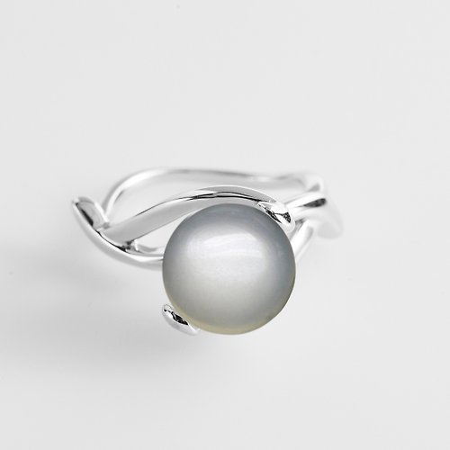 Majade Jewelry Design 月光石純銀戒指 白色個性925銀飾品 質感銀器 白色誕生石銀戒