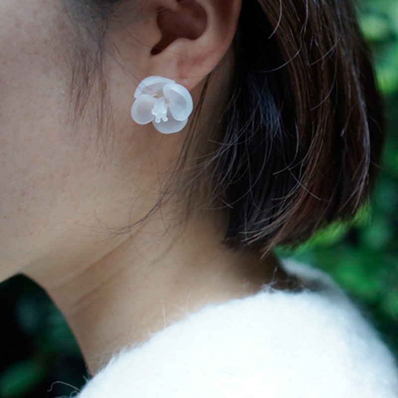 Matte Camellia Handmade Glass Earrings - Earrings & Clip-ons - Glass Transparent