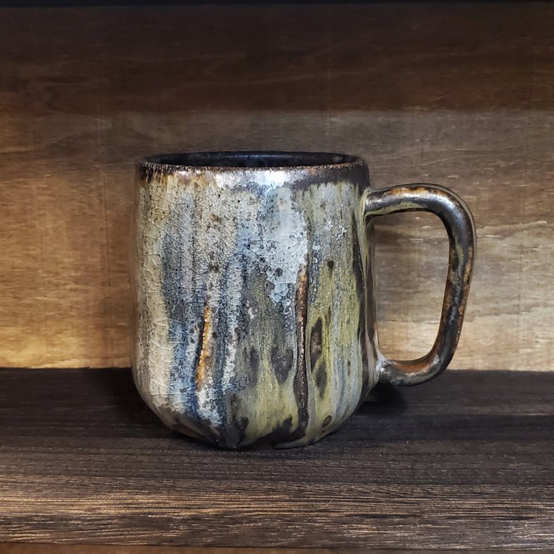 Wood-fired pottery mug/coffee cup/Shino glaze - Mugs - Pottery Black