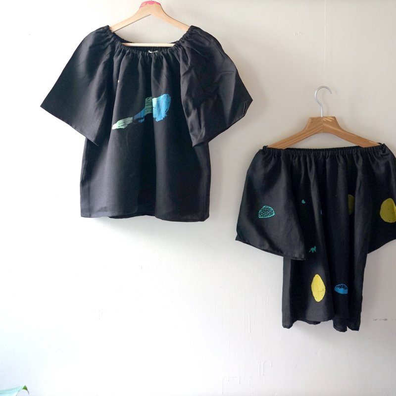 心裡的河 / 小狗岩石 手工製作亞麻鬆緊領口五分袖 - 女上衣/長袖上衣 - 棉．麻 黑色