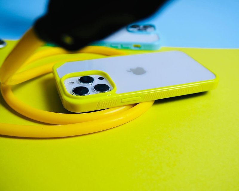 วัสดุอื่นๆ เคส/ซองมือถือ - ARMOR Signature Case for iPhone 13 Series, Neon Yellow with Orange Tape