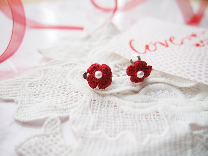 Custom French Rose Red Lace Thread Hand Knitted Flower Clip-on Earrings BE054 - ต่างหู - งานปัก สีแดง