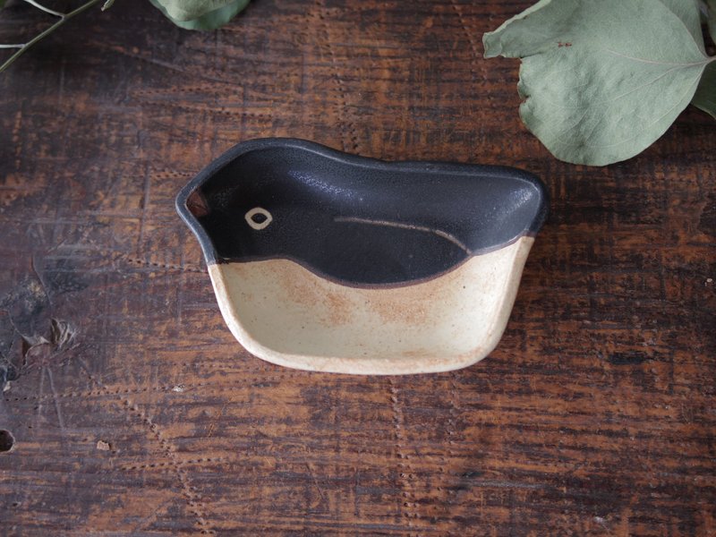 Tiny plate with Adelie penguin - Plates & Trays - Pottery Black