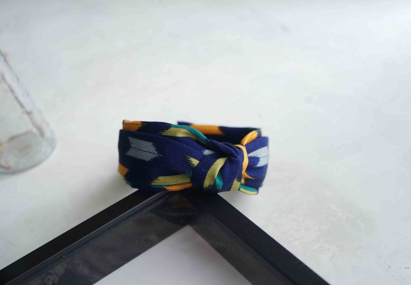 Kimono-made handmade hairband-geometric arrow feather pattern-sapphire blue-twisted style - ที่คาดผม - ขนแกะ สีน้ำเงิน