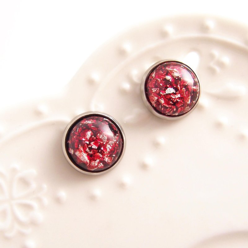 Opal Kaleidoscope. Clip Earrings x Stainless Steel Ear Pin [red opal] - ต่างหู - เครื่องเพชรพลอย สีแดง