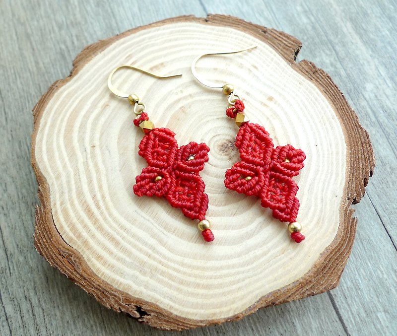 Miss Salsa - [Red Cross Flower] National Wind South American Wax Woven Brass Pearl Earrings - Earrings & Clip-ons - Other Materials Red