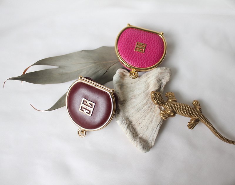 FOAK vintage Givenchy antique gold coin purse - กระเป๋าใส่เหรียญ - หนังแท้ 