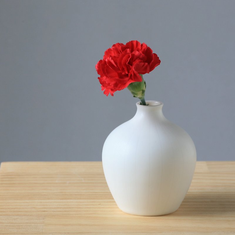 White pottery flower vase - Pottery & Ceramics - Porcelain White