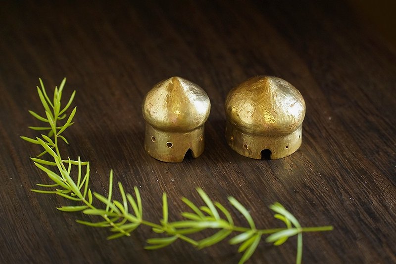 栗の頭の森の小屋<イエロー>/装飾/癒し - 置物 - 銅・真鍮 ゴールド