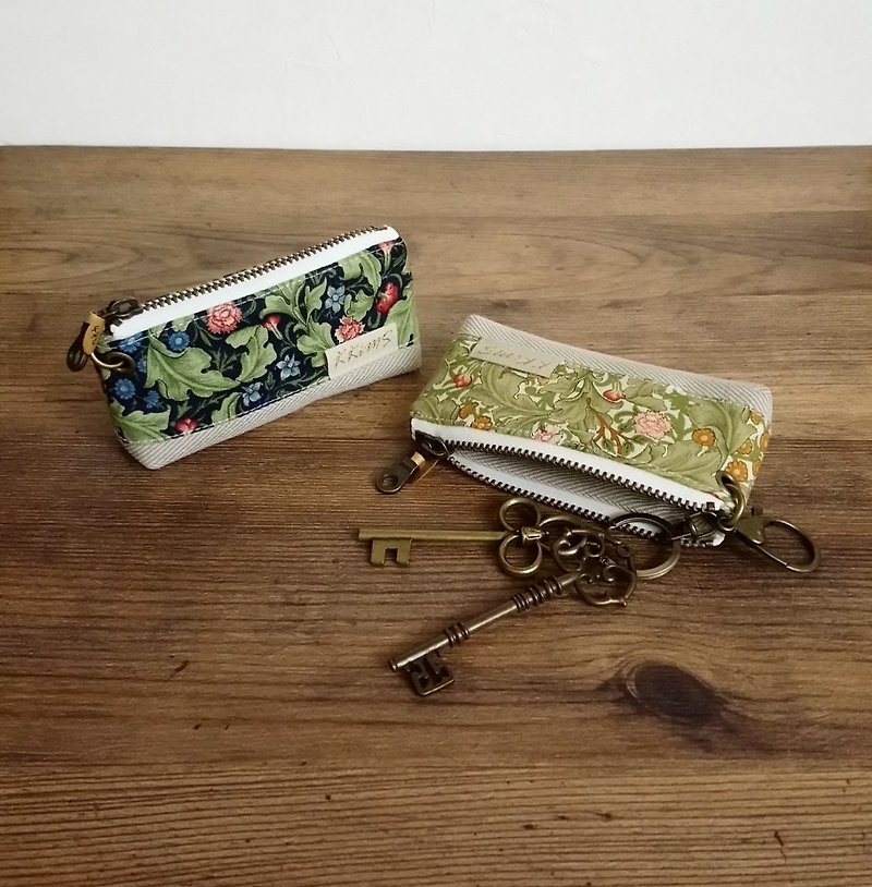 [KTG/Triangular Brick Key Bag (Small)] British Classical Green Leaf Two-Color Gentleman Khaki Mountain Pattern - Keychains - Cotton & Hemp Green