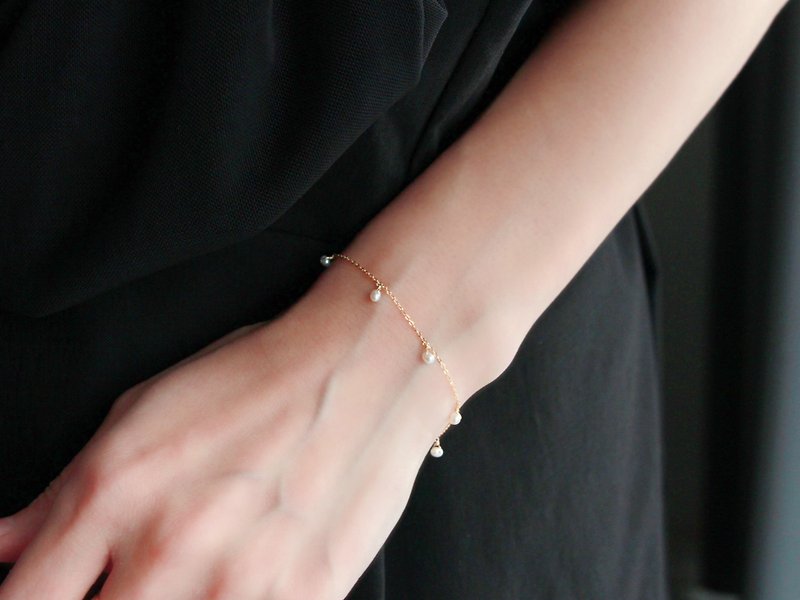 14kgf-petit pearl bracelet - 手鍊/手環 - 寶石 白色