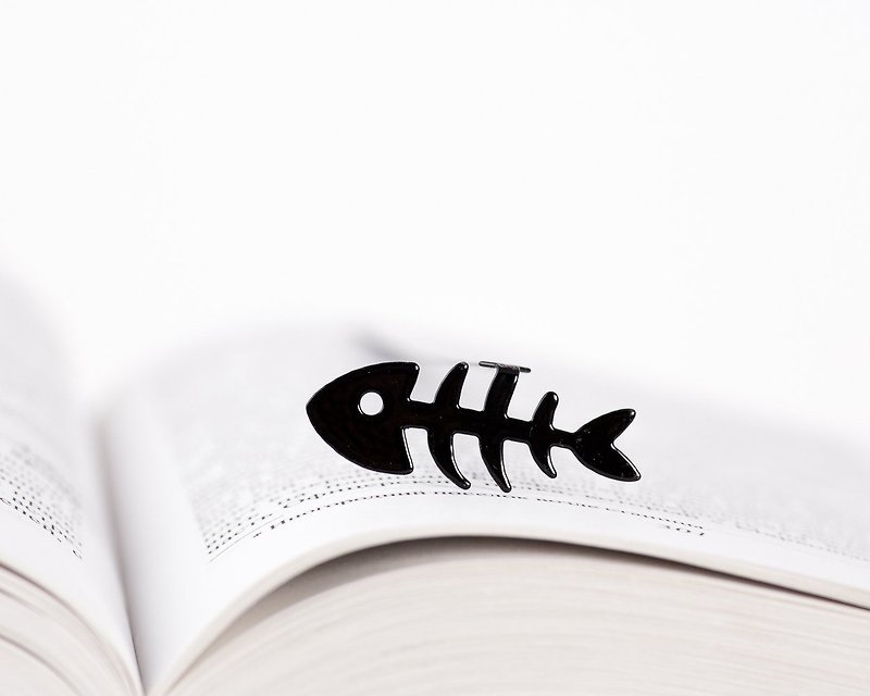 Metal Bookmark Fish Bone // Funky gift for a book lover - Bookmarks - Other Metals Black