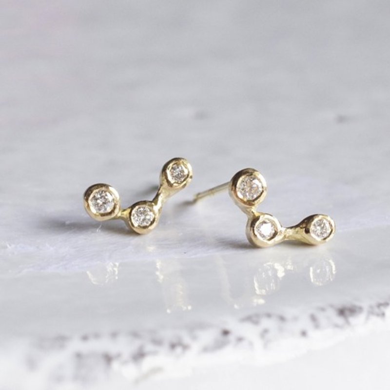 Stardust 3 stones earrings  EP067K10 - 耳環/耳夾/耳骨夾 - 貴金屬 金色