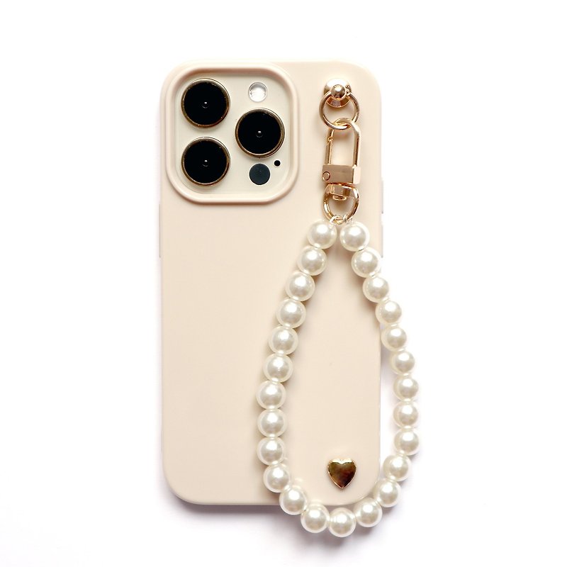 iPhone15/14/13/12 Seoul golden love milk tea phone case (with single buckle pearl wrist strap) - เคส/ซองมือถือ - พลาสติก สีกากี