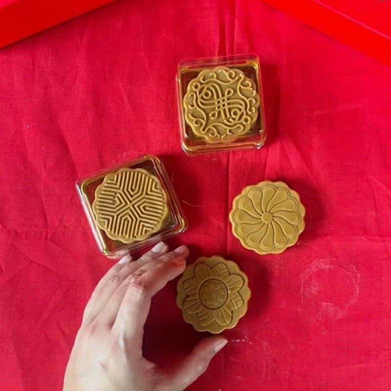 Moon Cake Soap  l  Chinese Red Tea Scented - 肥皂/手工皂 - 其他材質 