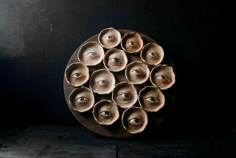十四目 (直徑43cm 陶藝 藝術品 掛飾 壁掛) - 壁貼/牆壁裝飾 - 陶 