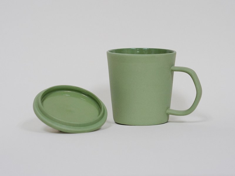 Kaolinite Series - Mug with Lid - Soft Green - แก้ว - เครื่องลายคราม สีเขียว