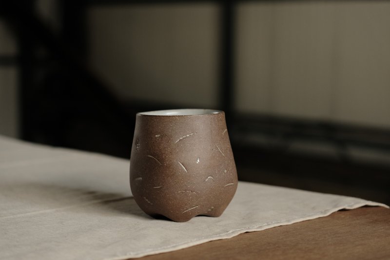 水杯 l 貝殼化石 l 陶杯 - 咖啡杯/馬克杯 - 陶 咖啡色