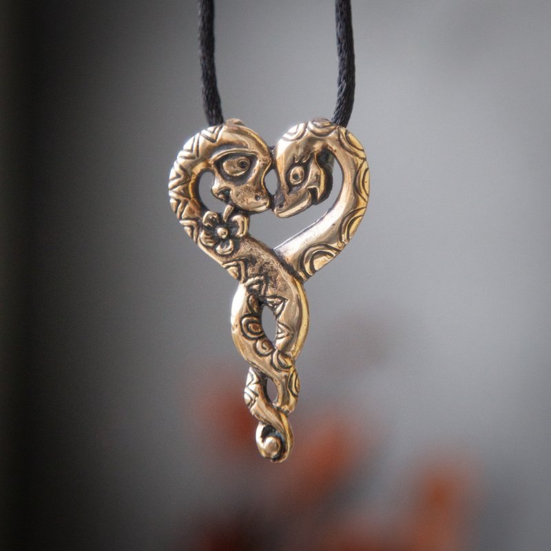 Snakes in love pendant on leather cord. Handcrafted necklace. Serpent jewelry - สร้อยคอ - โลหะ สีส้ม