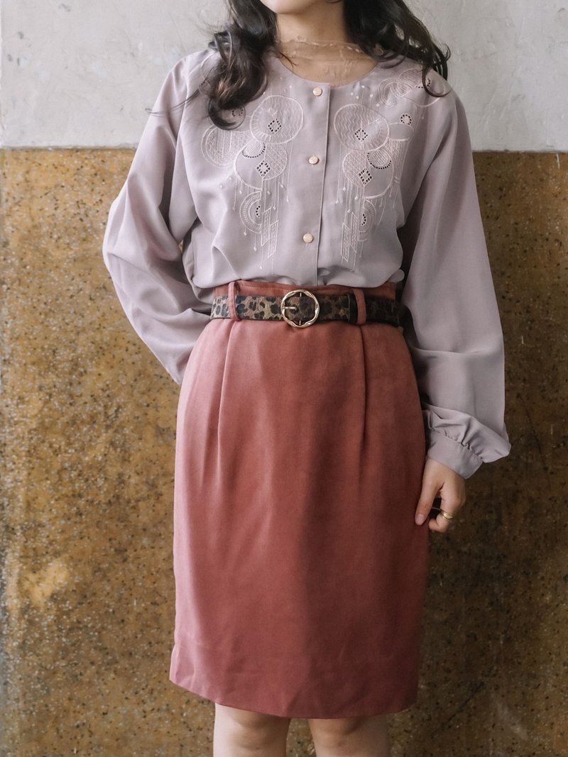 純情百貨行 Vintage 古著襯衫  LS056 刺繡藕色襯衫 - 女裝恤衫 - 聚酯纖維 多色
