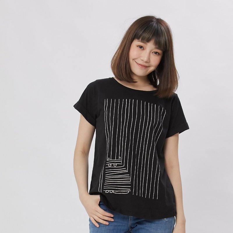 Hide and sick square sleeve wide T-shirt - Women's T-Shirts - Cotton & Hemp Black