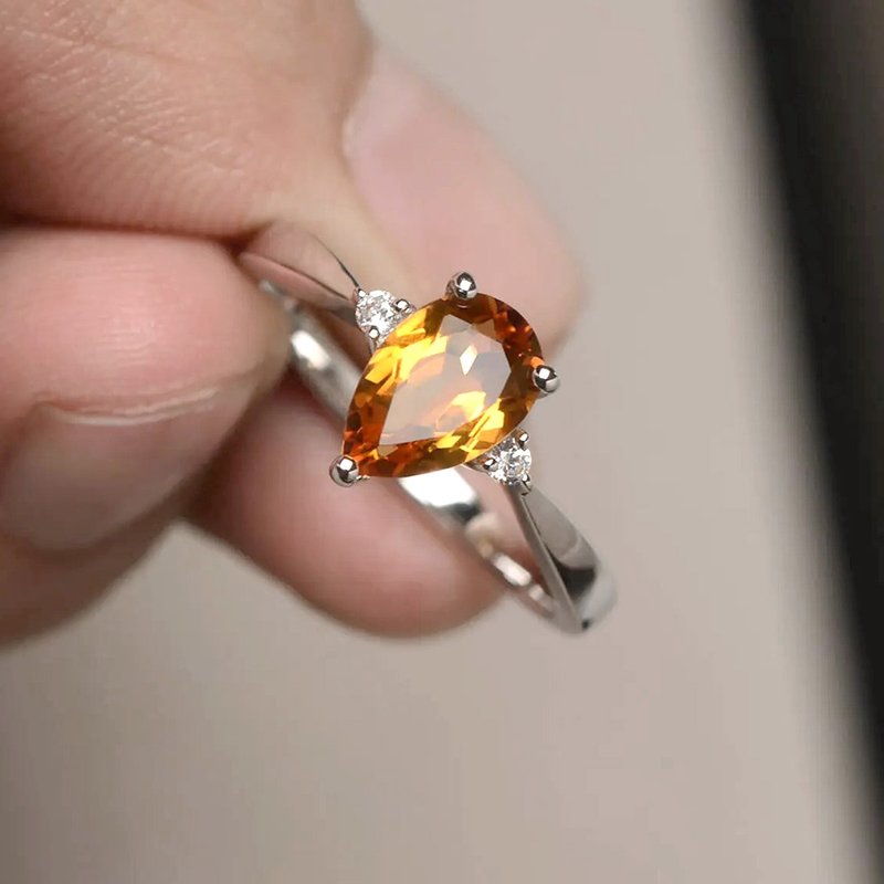 8.5 x 6 Natural yellow golden sapphier ring silver sterling size 7.0 free resize - 戒指 - 純銀 黃色