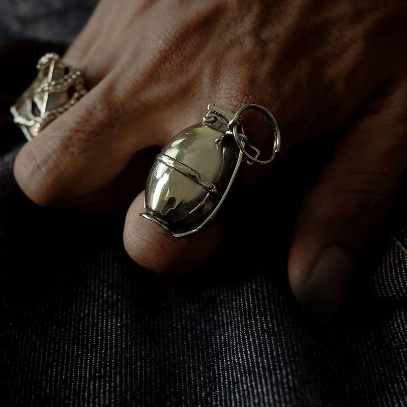 แหวนระเบิด ไบค์เกอร์ นักขี่มอเตอร์ไซด์ กะโหลก วินเทจ แม็กซิกัน ทองเหลือง - แหวนทั่วไป - โลหะ สีทอง