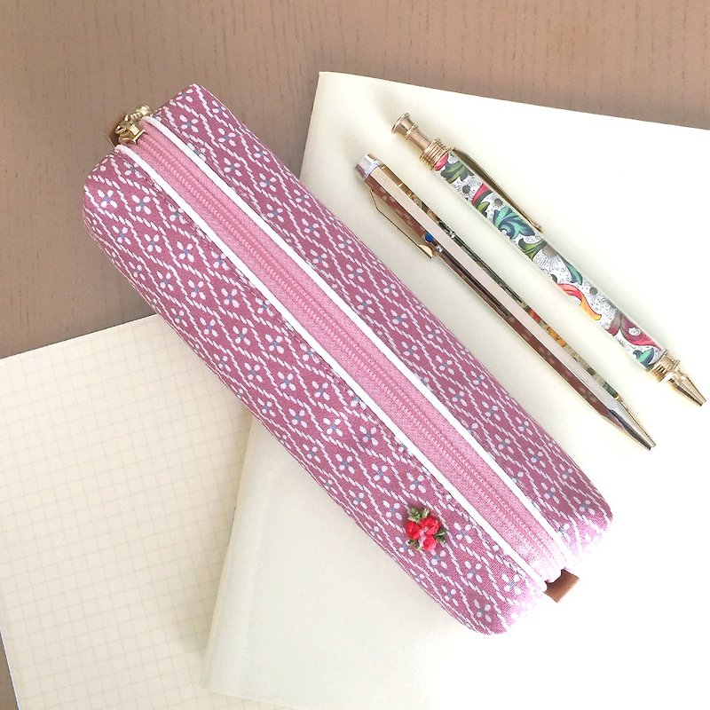 Pen Case with Japanese Traditional pattern, Kimono "Silk" - Pencil Cases - Other Materials Pink
