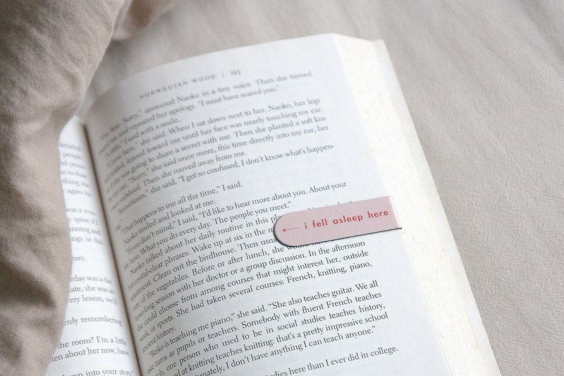 Magnet Bookmark - I fell asleep here - ที่คั่นหนังสือ - วัสดุอื่นๆ สึชมพู