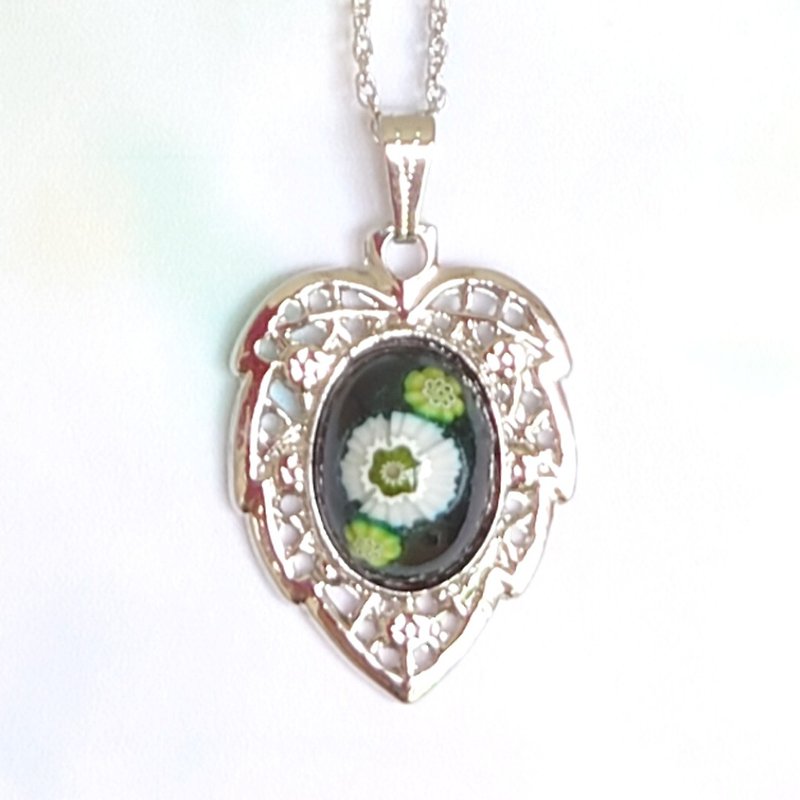 Cloisonne millefiori leaf pattern necklace - Necklaces - Glass Green