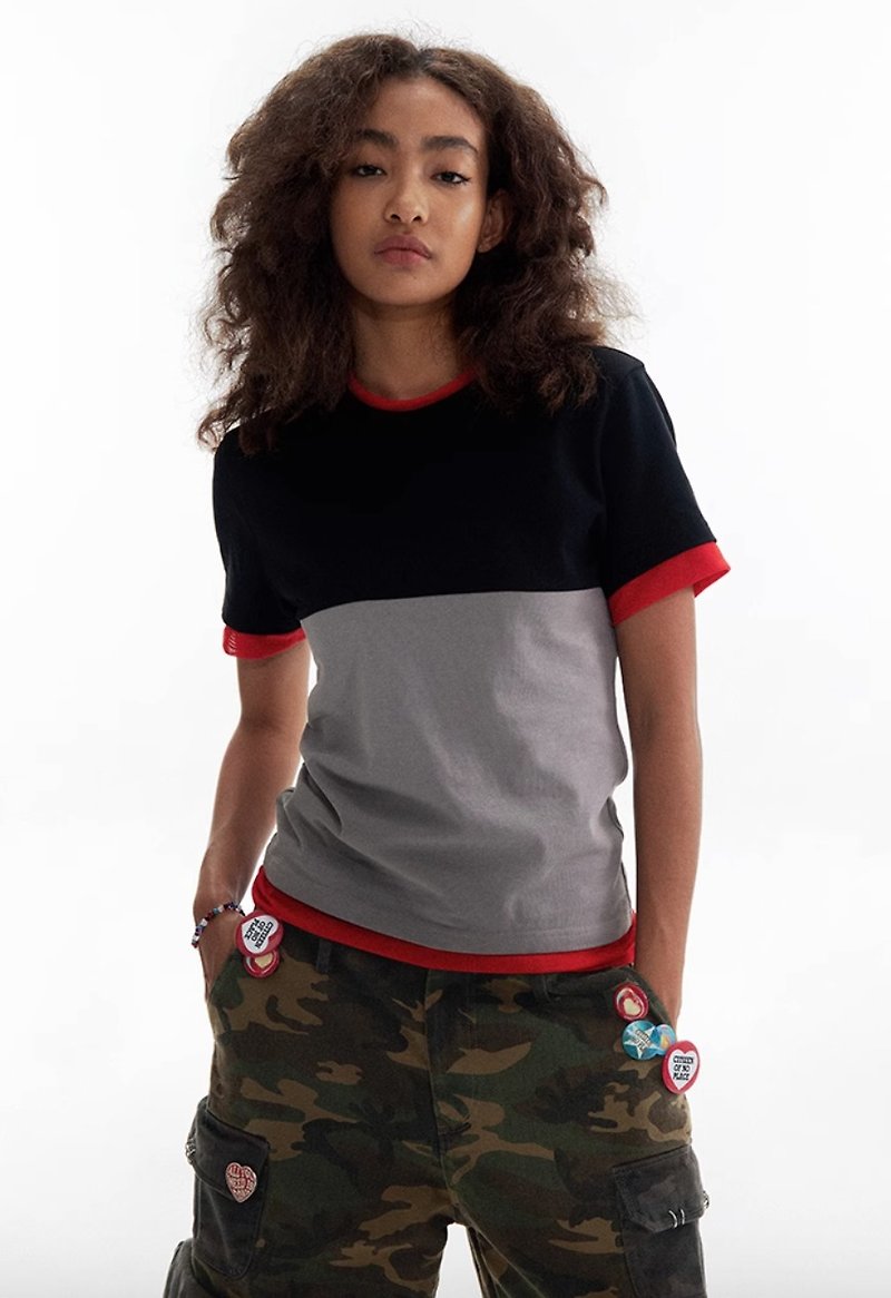 Escape Red Sleeve Short Sleeve T-Shirt - Women's T-Shirts - Other Materials Black