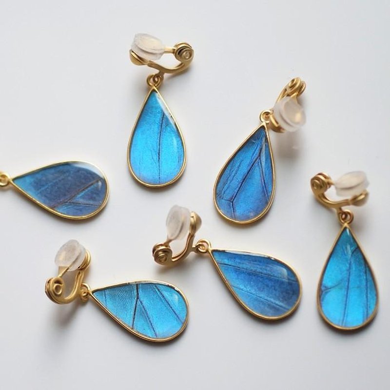 モルフォ蝶のはね雫イヤリング ペア - 耳環/耳夾 - 其他金屬 藍色