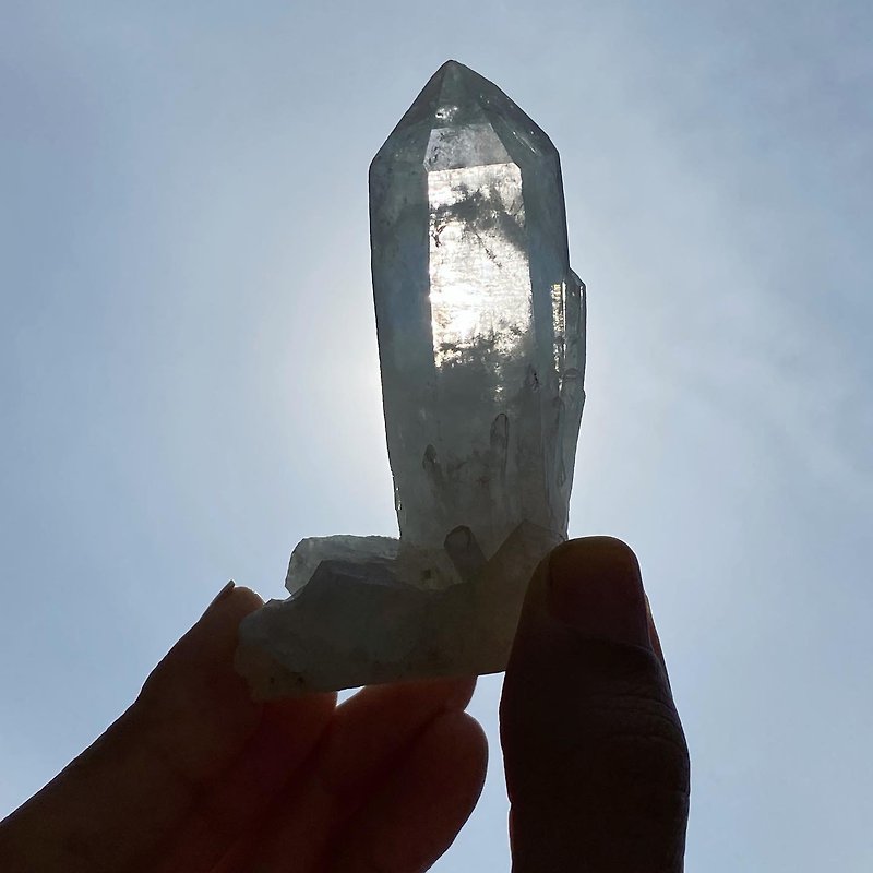 【Lost and find】Natural stone one column Optimus white crystal rough stone cluster - Items for Display - Gemstone Transparent