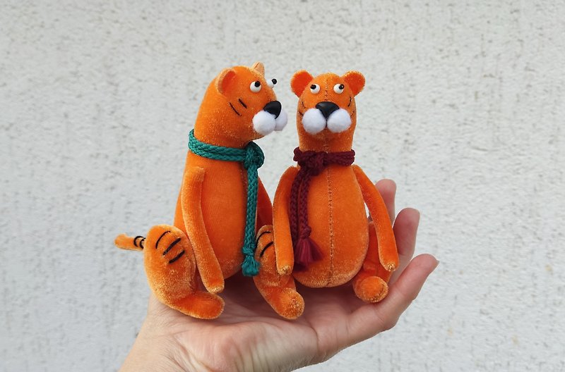 玩具老虎 stuffed toy Funny Tiger Small Plush toy Year of the Tiger - 嬰幼兒玩具/毛公仔 - 其他人造纖維 橘色