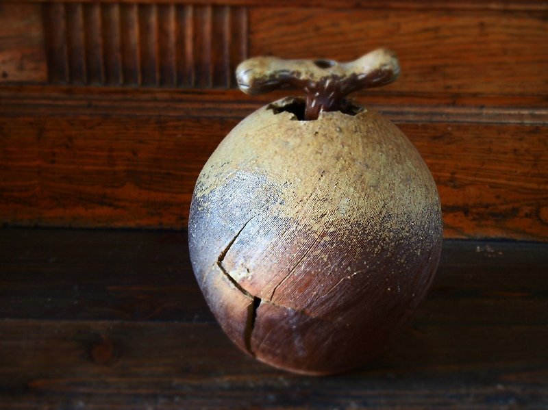 備前焼　オブジェ　禁断の果実シリーズ　i-051 - 花瓶・植木鉢 - 陶器 ブラウン