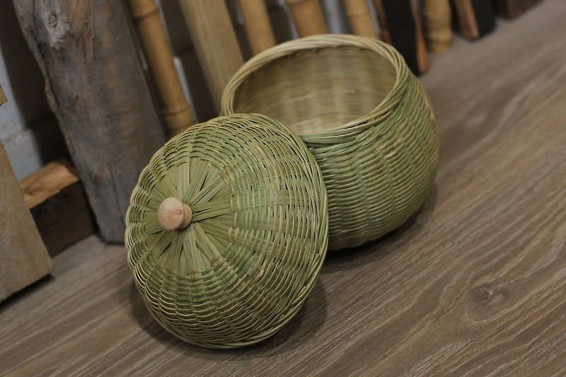 Bamboo weaving series | Bamboo cans with lids for storage | Snack tea cans | Traditional bamboo weaving is natural and environmentally friendly | - กล่องเก็บของ - ไม้ไผ่ 