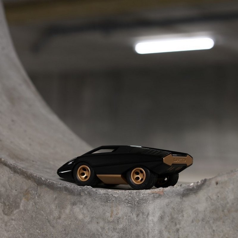 Playforever UFO科幻概念跑車(神秘黑) - 擺飾/家飾品 - 塑膠 
