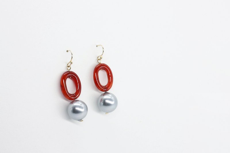 Simple Onyx Pearl Earrings - 14k Gold Ear Needles - ต่างหู - เครื่องเพชรพลอย สีแดง