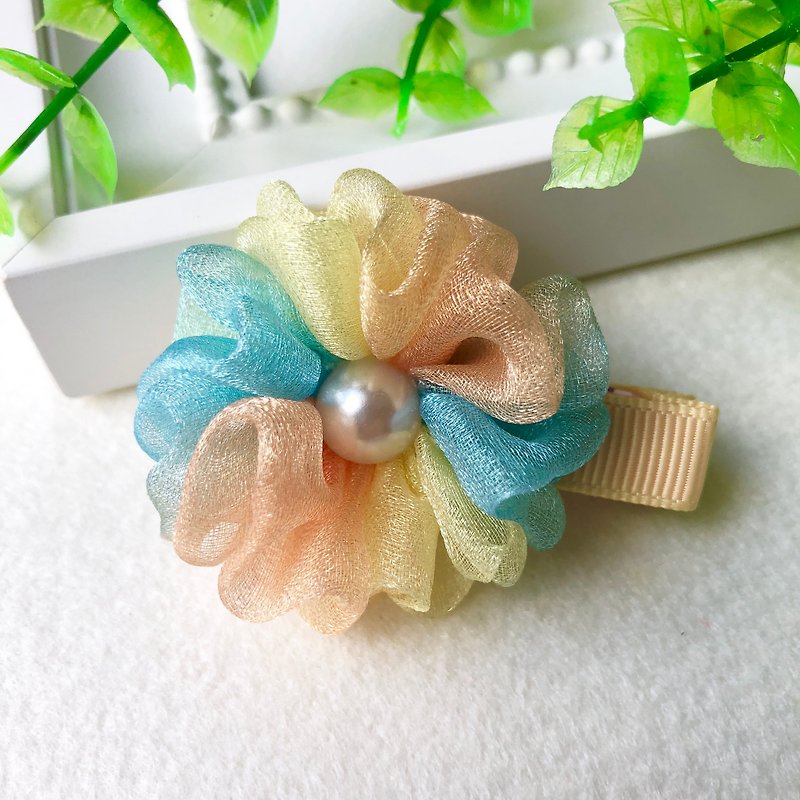 Symphony pearl yarn small flower bangs hairpin/yellow green - Hair Accessories - Other Materials 