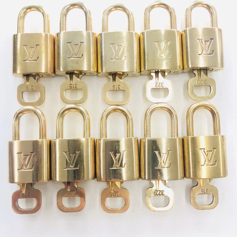 LOUIS VUITTON ルイヴィトン カデナ 10個セット 真鍮 ゴールド ユニセックス 中古 磨き上げ済 【日本直送】 - 其他 - 銅/黃銅 金色